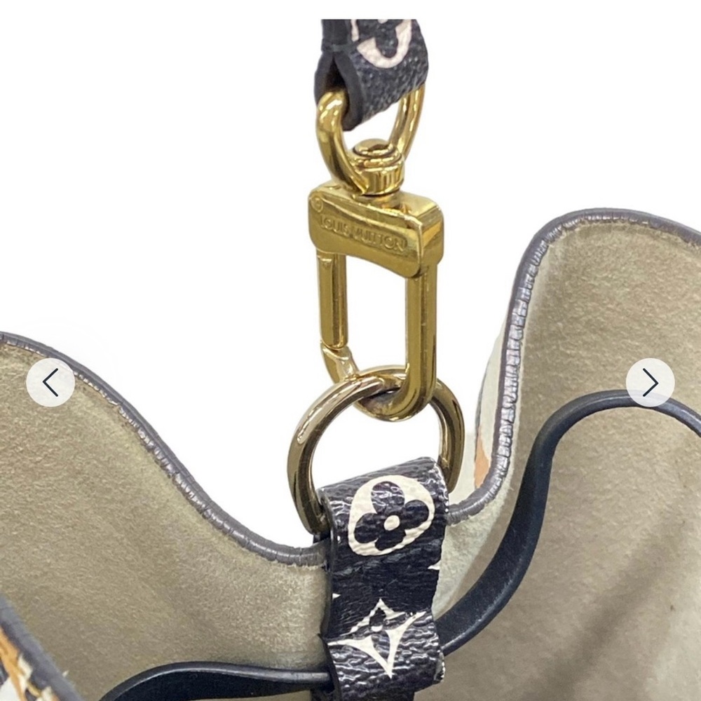 Authentic Louis Vuitton limited edition white jungle neonoe cream white black - Picture 13 of 16